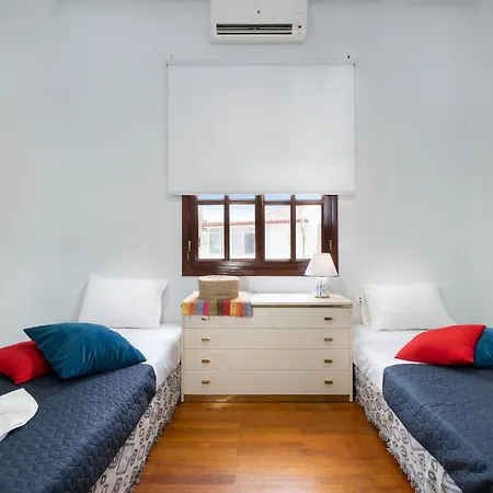 Clio Townhouse Apartment *