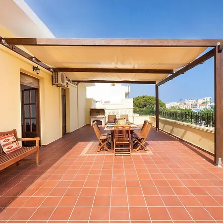 アパート Clio Townhouse ハニア